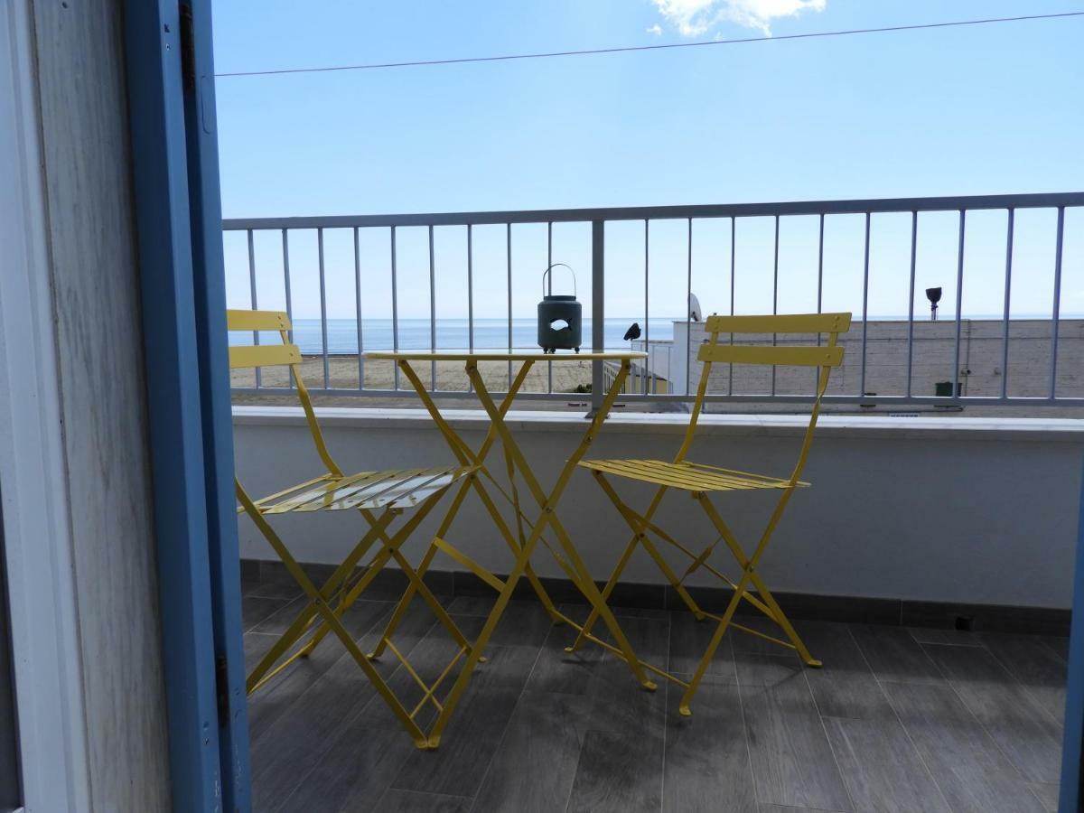 La Dimora Sipontina Bed & Breakfast Manfredonia Bagian luar foto